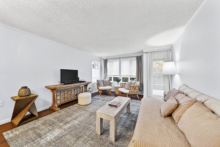 104 1551 W 11th Avenue Vancouver, BC - 3