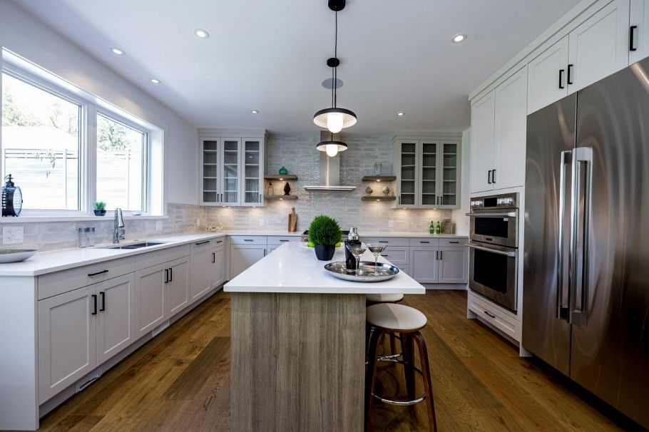 1028 Calverhall Street North Vancouver, BC - 20