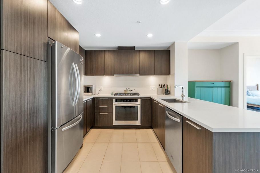 PH19 6033 Gray Avenue Vancouver, BC - 2