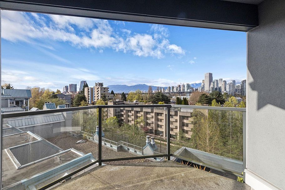 306 1345 W 4th Avenue Vancouver, BC - 11