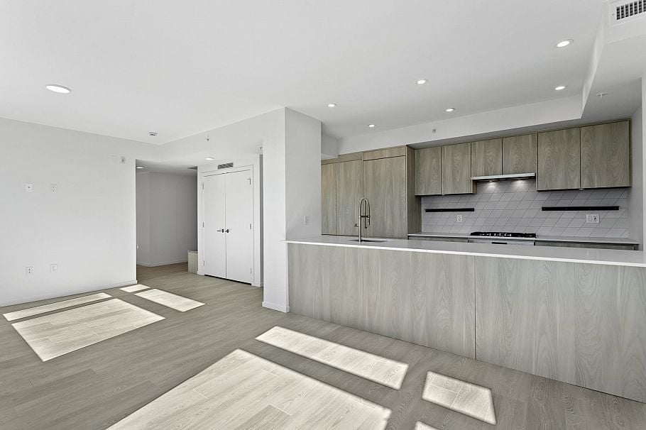 602 3264 Vanness Street Vancouver, BC - 8