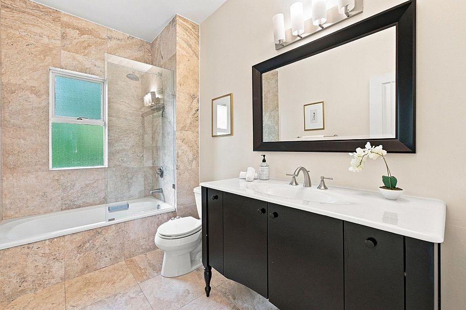 4245 Nautilus Close Vancouver, BC - 10