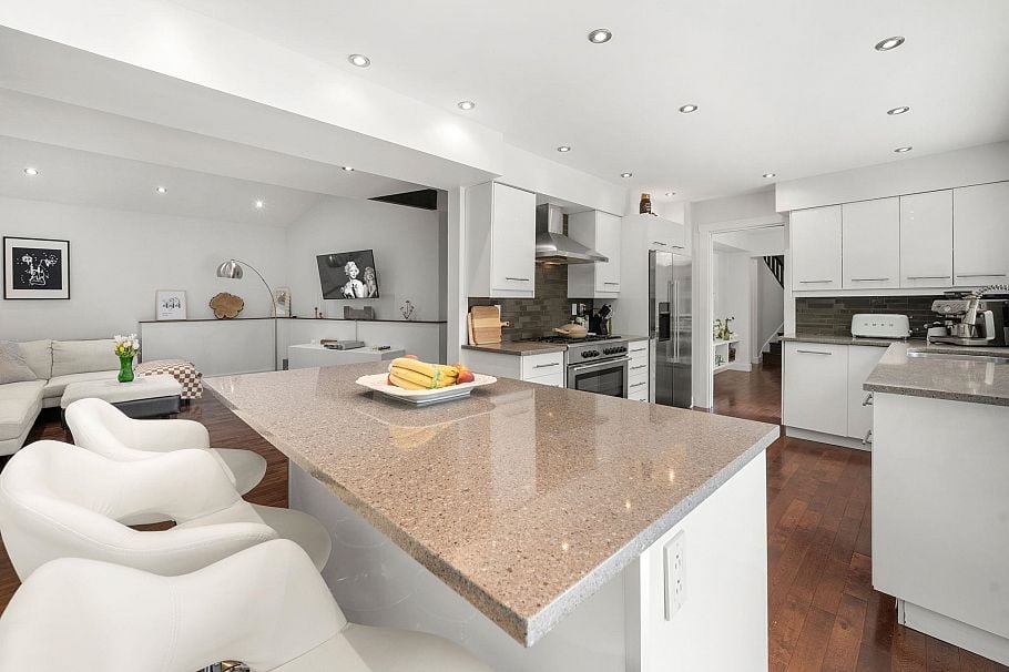 2086 Rivergrove Place North Vancouver, BC - 11