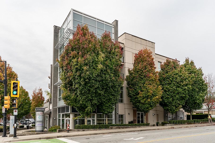 413 317 Bewicke Avenue North Vancouver, BC - 26