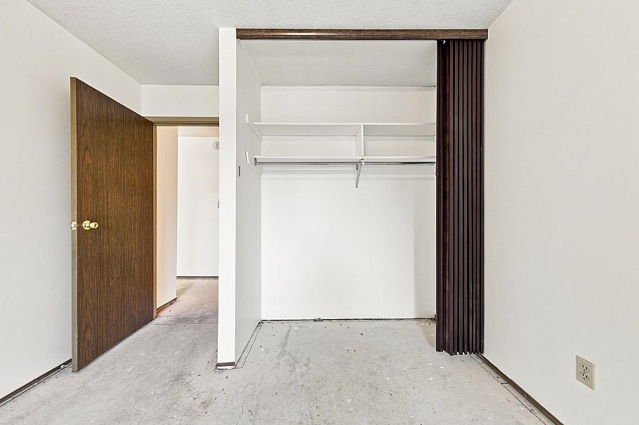 205 1825 W 8th Avenue Vancouver, BC - 20