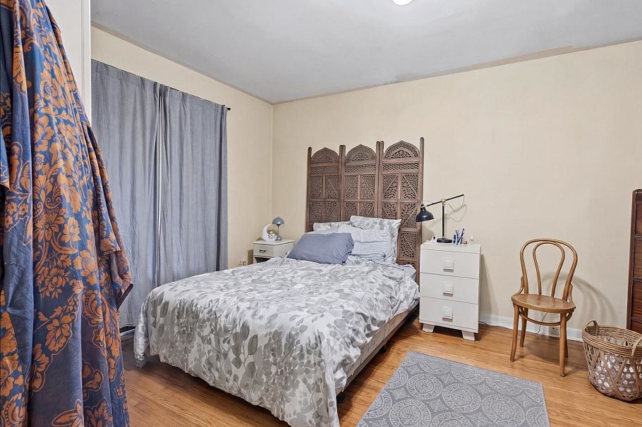 455 W 29th Avenue Vancouver, BC - 5