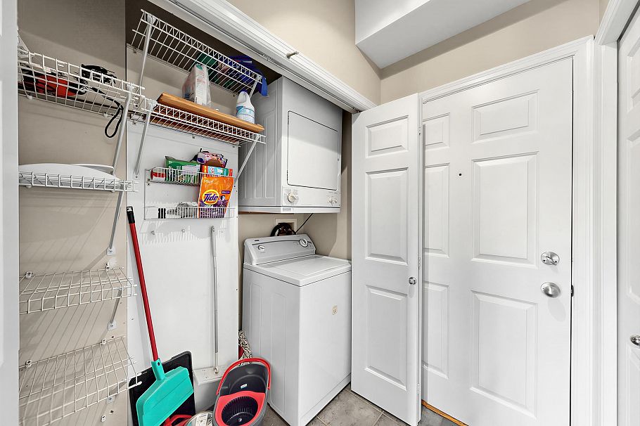 204 131 W 3rd Street North Vancouver, BC - 8