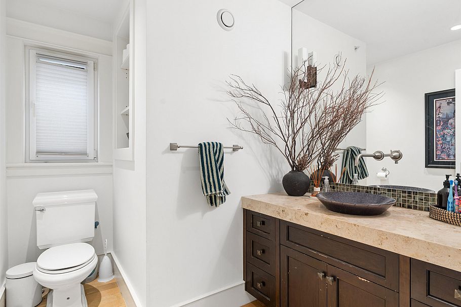 917 W 20th Avenue Vancouver, BC - 13