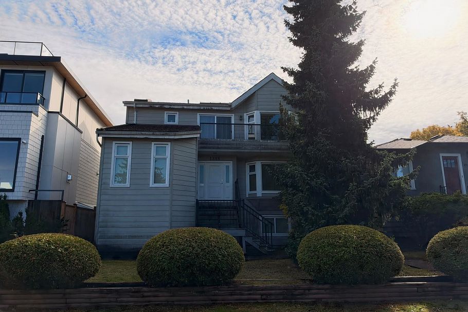 1318 E 34th Avenue Vancouver, BC - 1