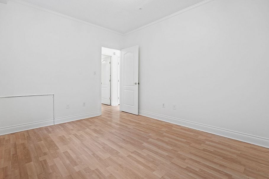 3027 W 7th Avenue Vancouver, BC - 22