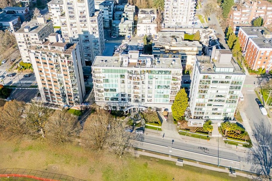 304 1233 Beach Avenue Vancouver, BC - 30
