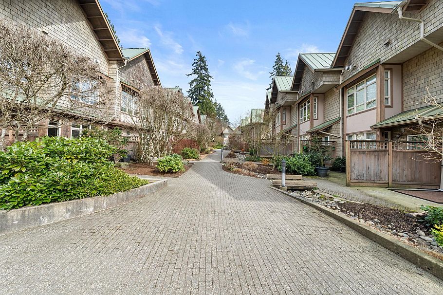 3318 Mt Seymour Parkway North Vancouver, BC - 33
