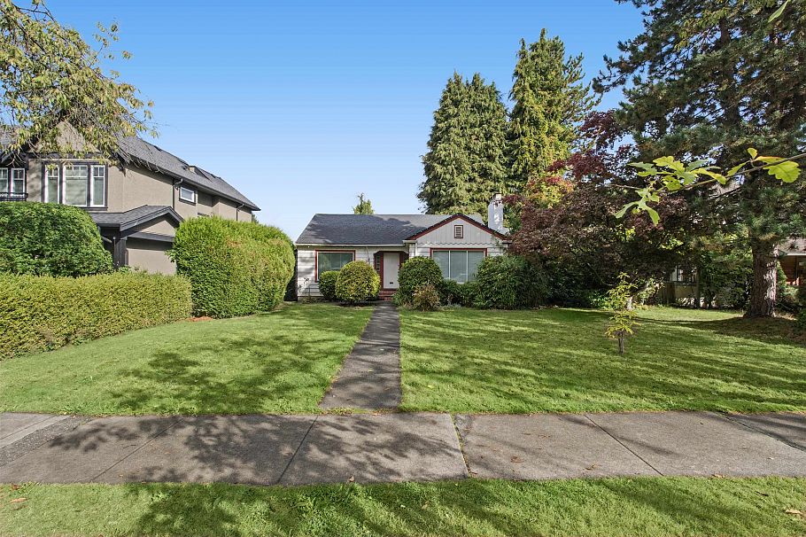 455 W 29th Avenue Vancouver, BC - 13