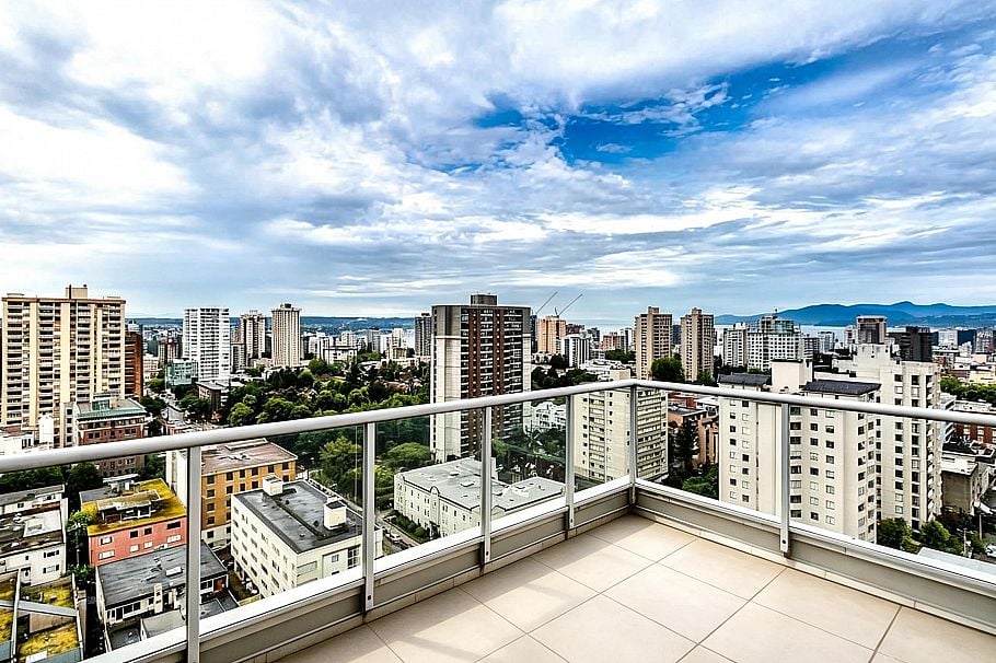 PH3 1050 Smithe Street Vancouver, BC - 1