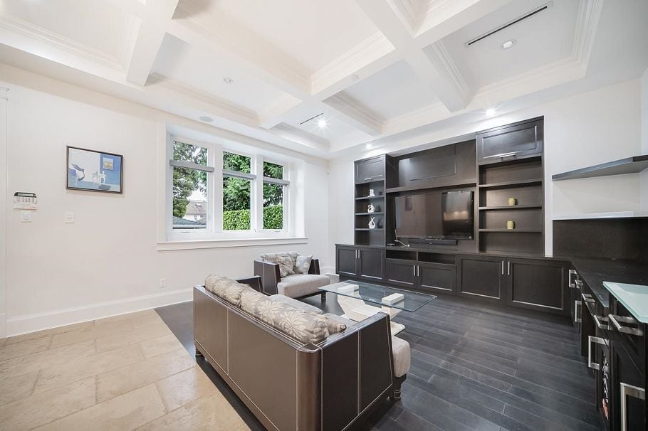 1420 W 53rd Avenue Vancouver, BC - 6