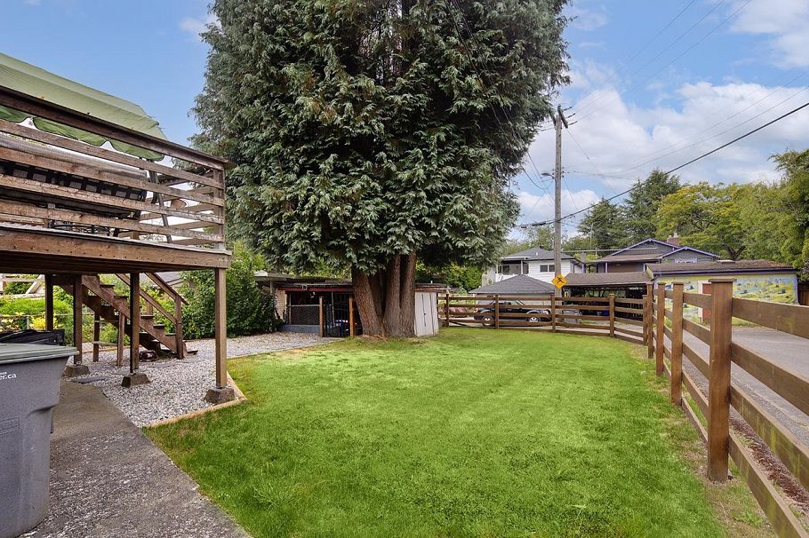2137 20th Avenue Vancouver, BC - 8