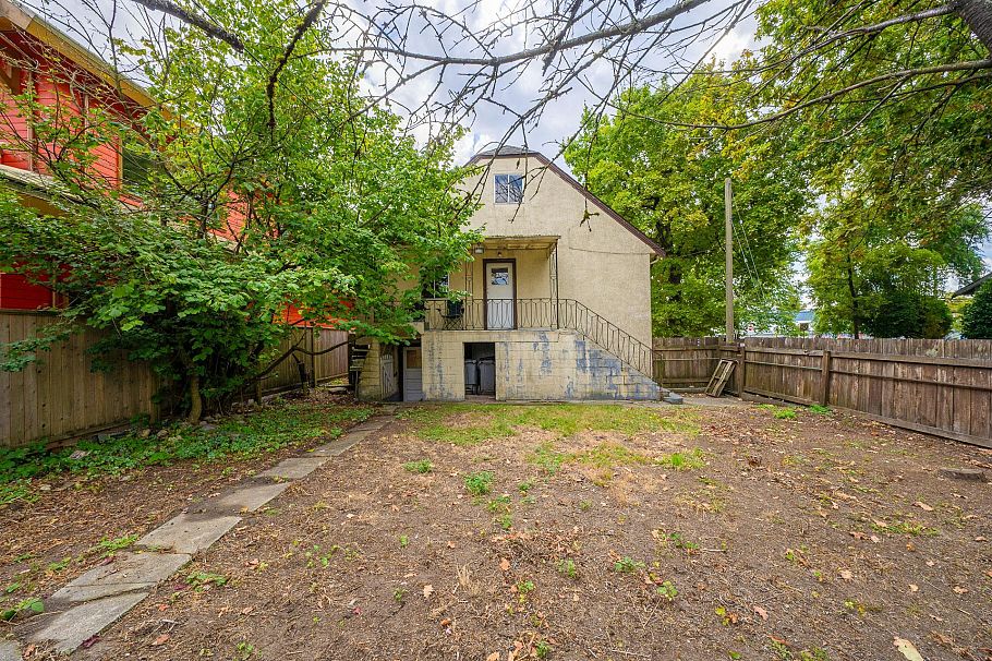 2305 Turner Street Vancouver, BC - 8