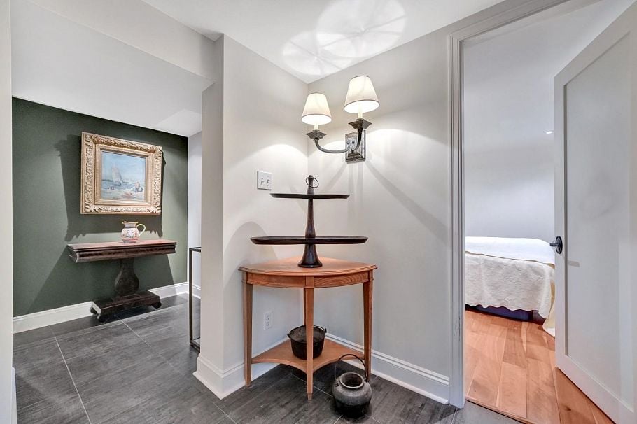 2303 W 3rd Avenue Vancouver, BC - 22
