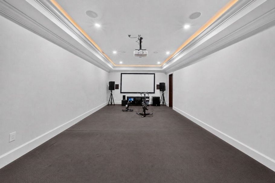 4578 Puget Drive Vancouver, BC - 23