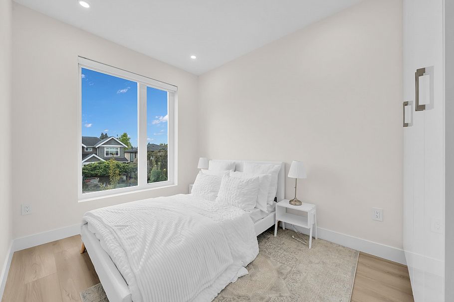 1 3581 Haida Drive Vancouver, BC - 16