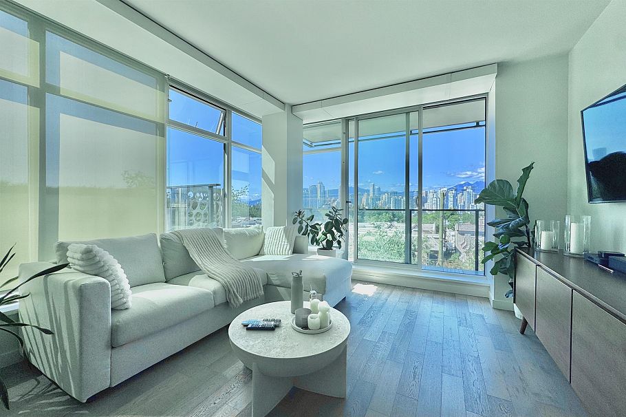 503 2411 Heather Street Vancouver, BC - 2