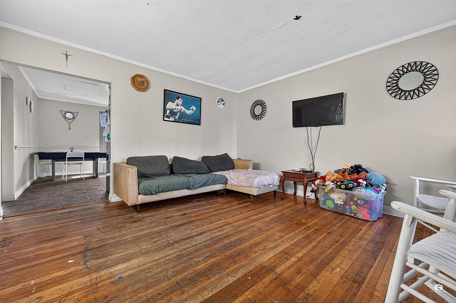 3184 E 8th Avenue Vancouver, BC - 6