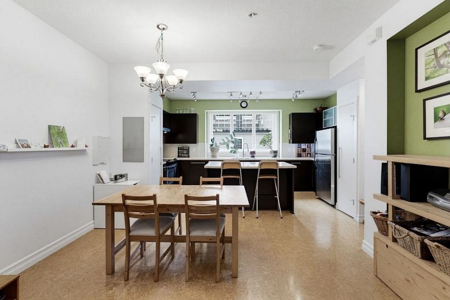 3822 Welwyn Street Vancouver, BC - 9
