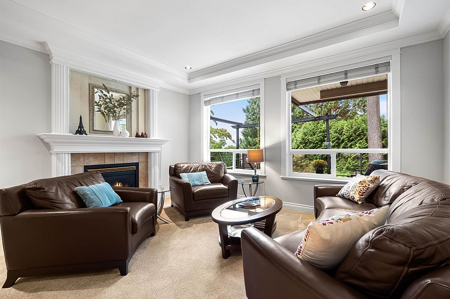 4047 Woodbury Avenue North Vancouver, BC - 9