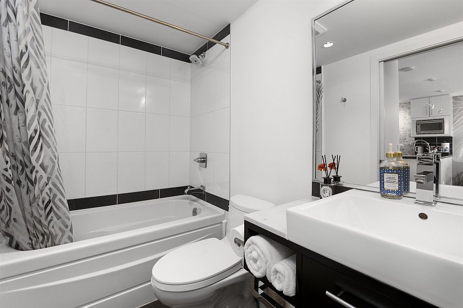1107 689 Abbott Street Vancouver, BC - 10