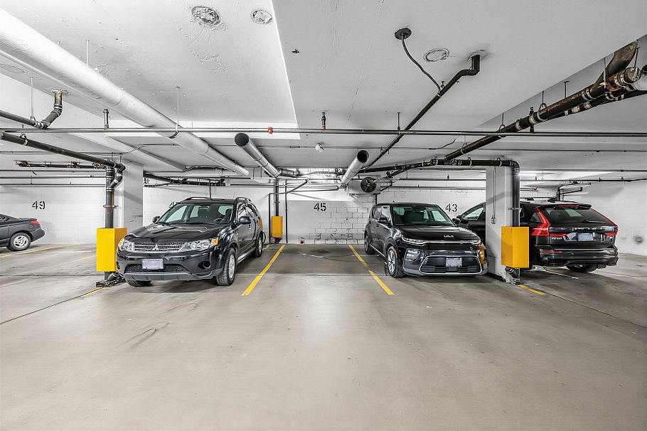 204 131 W 3rd Street North Vancouver, BC - 30