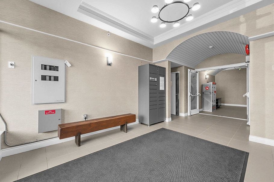204 131 W 3rd Street North Vancouver, BC - 34