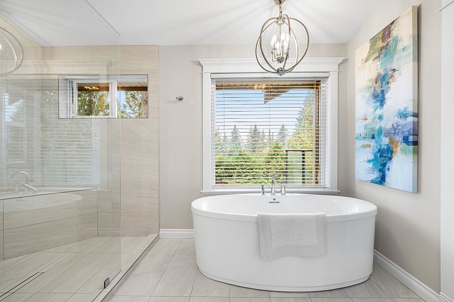 4047 Woodbury Avenue North Vancouver, BC - 17