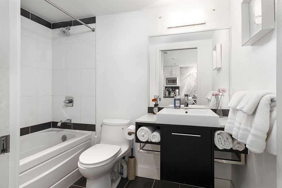 1107 689 Abbott Street Vancouver, BC - 8