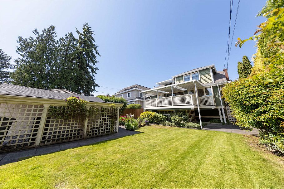 1986 W 43rd Avenue Vancouver, BC - 26