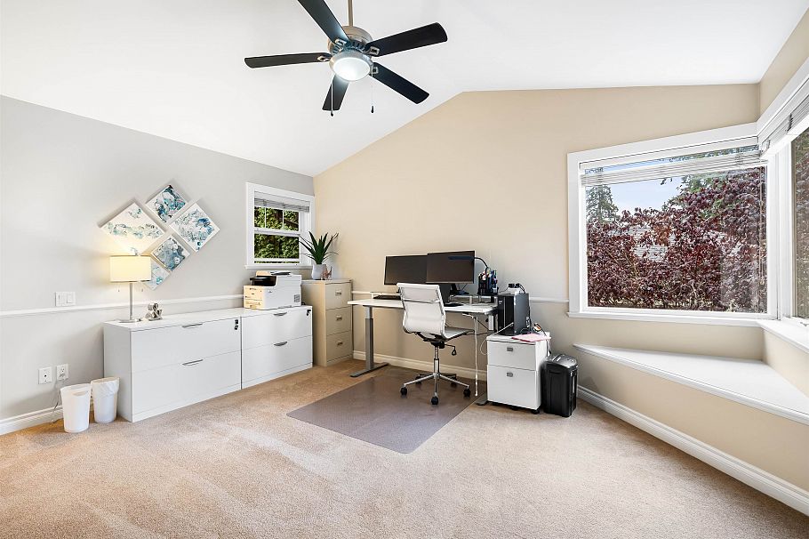 4047 Woodbury Avenue North Vancouver, BC - 21