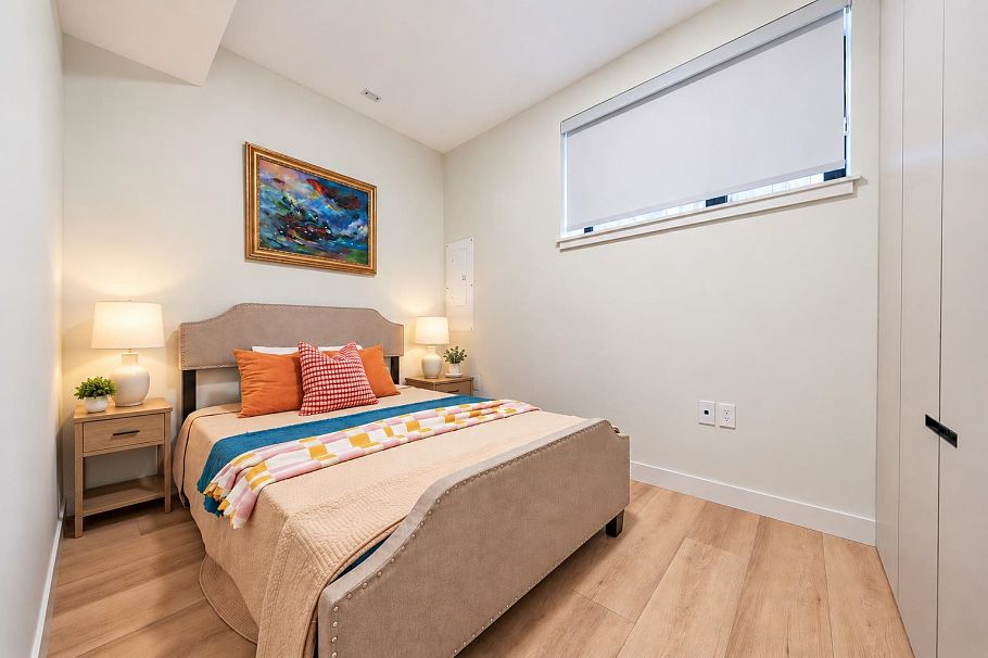 1 7881 Birch Street Vancouver, BC - 16