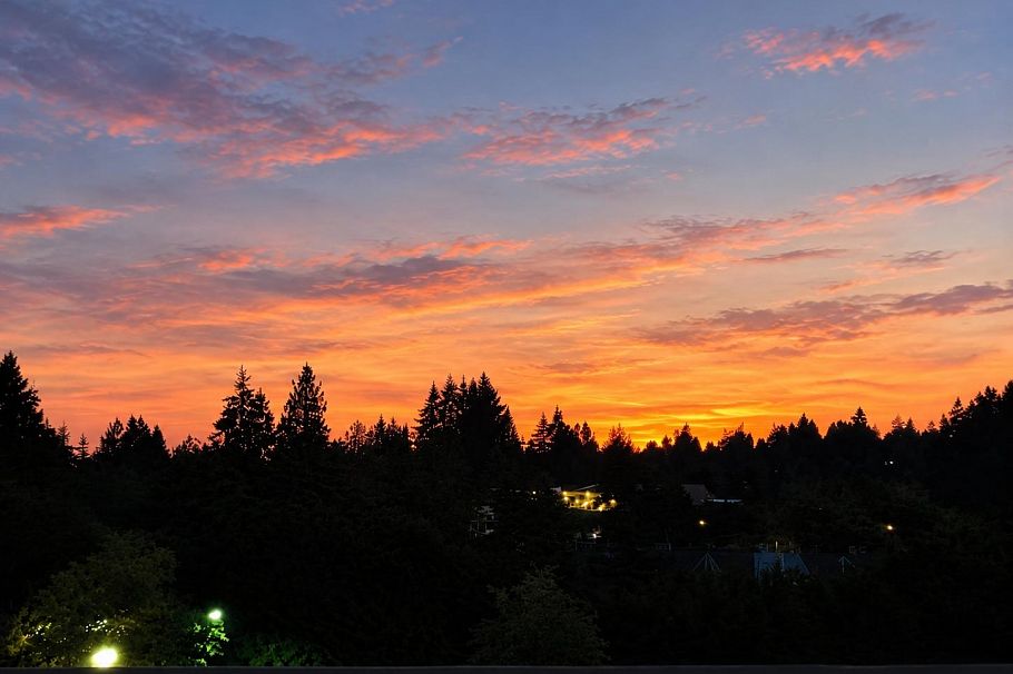 404 1210 E 27th Street North Vancouver, BC - 1