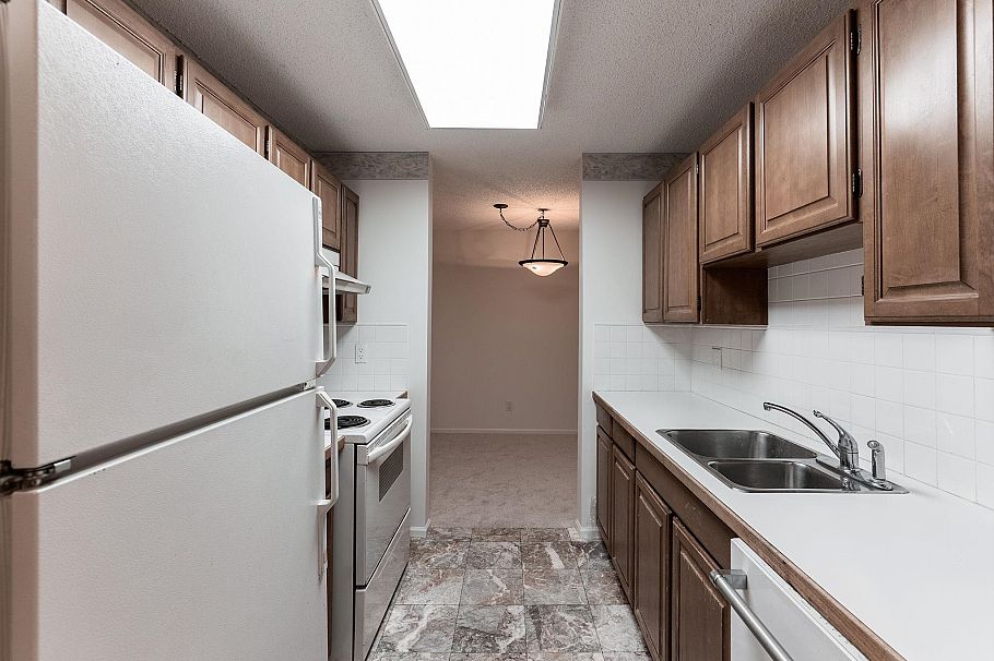 106 333 Wethersfield Drive Vancouver, BC - 10