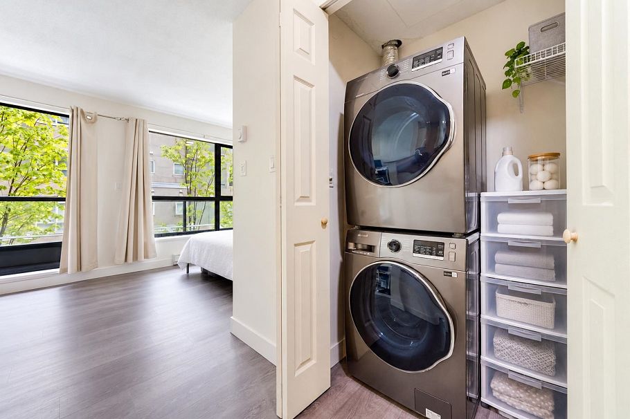 205 3438 Vanness Avenue Vancouver, BC - 6