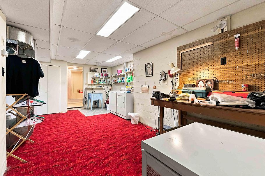 4243 Delbrook Avenue North Vancouver, BC - 30