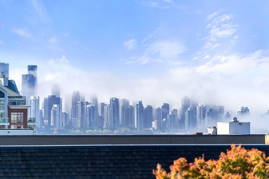 204 150 E 5th Street North Vancouver, BC - 21