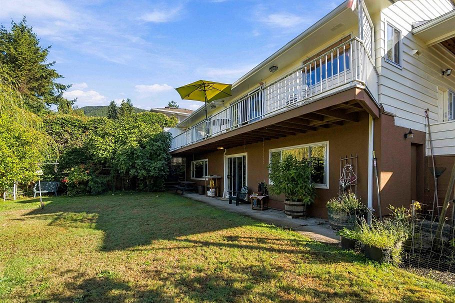 4243 Delbrook Avenue North Vancouver, BC - 36