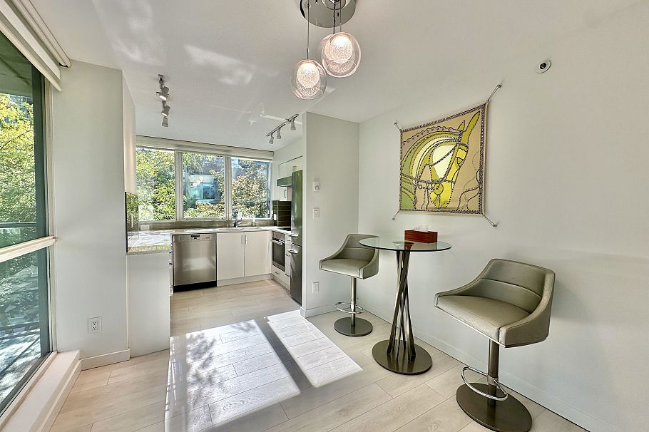 206 588 Broughton Street Vancouver, BC - 10
