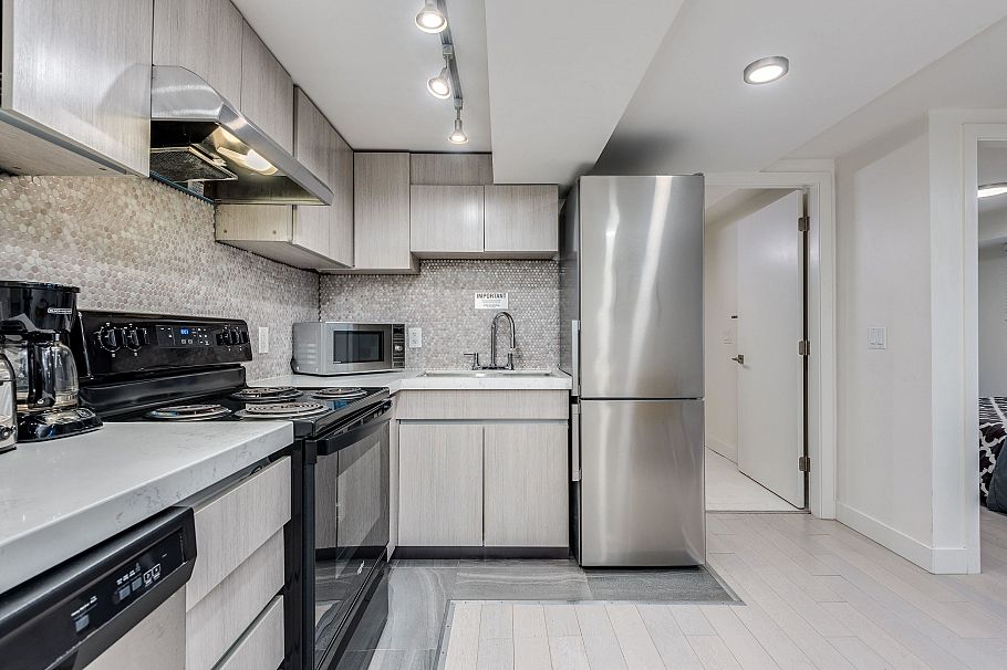 003 1425 HARO STREET, Vancouver BC V6G 1G2 Vancouver, BC - 14
