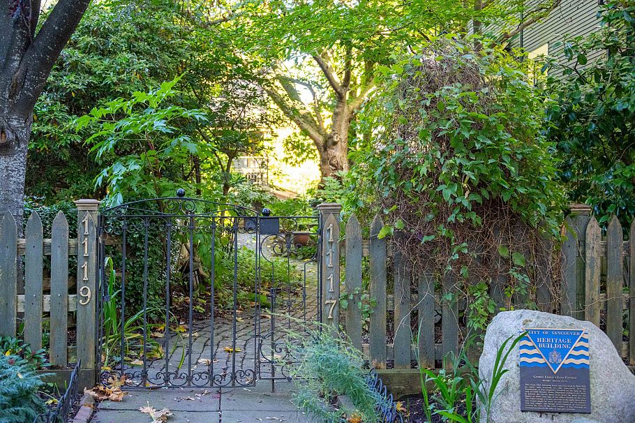 1119 Pendrell Street Vancouver, BC - 30