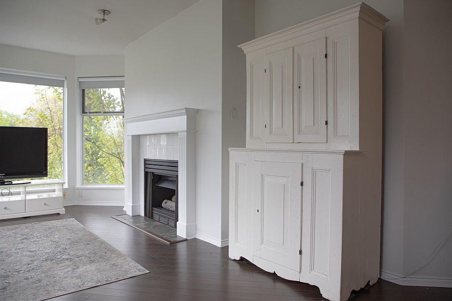 303 1562 W 5th Avenue Vancouver, BC - 1
