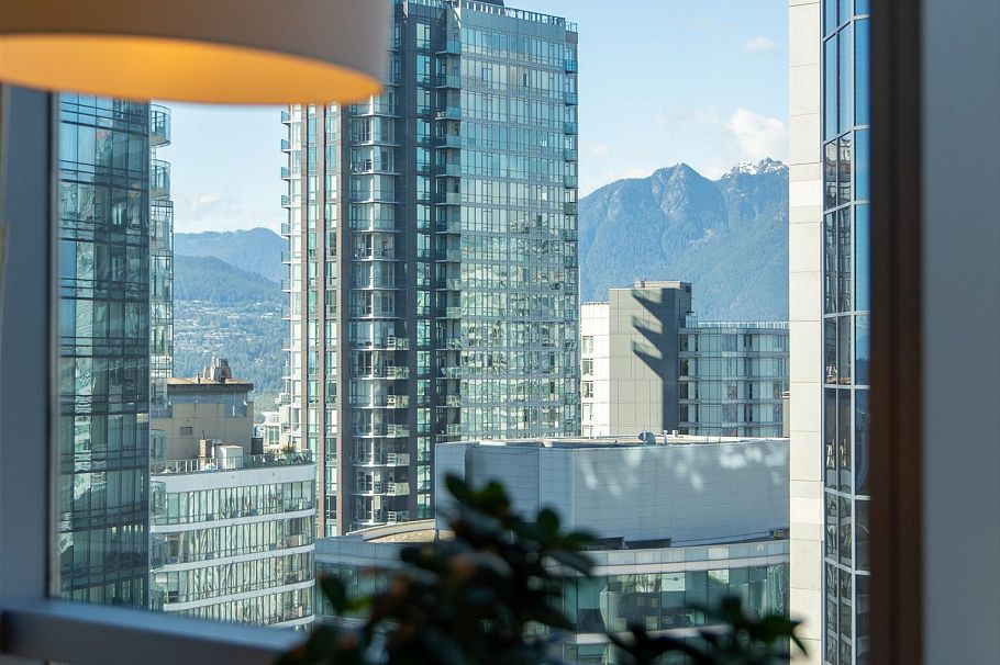2704 1111 Alberni Street Vancouver, BC - 16