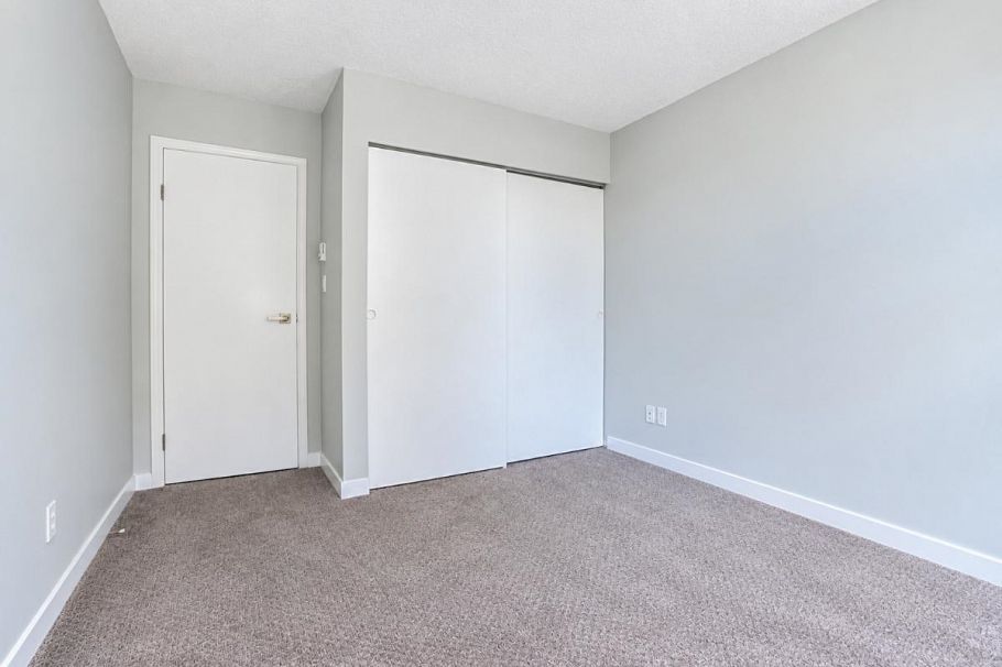 300 2533 Penticton Street Vancouver, BC - 27