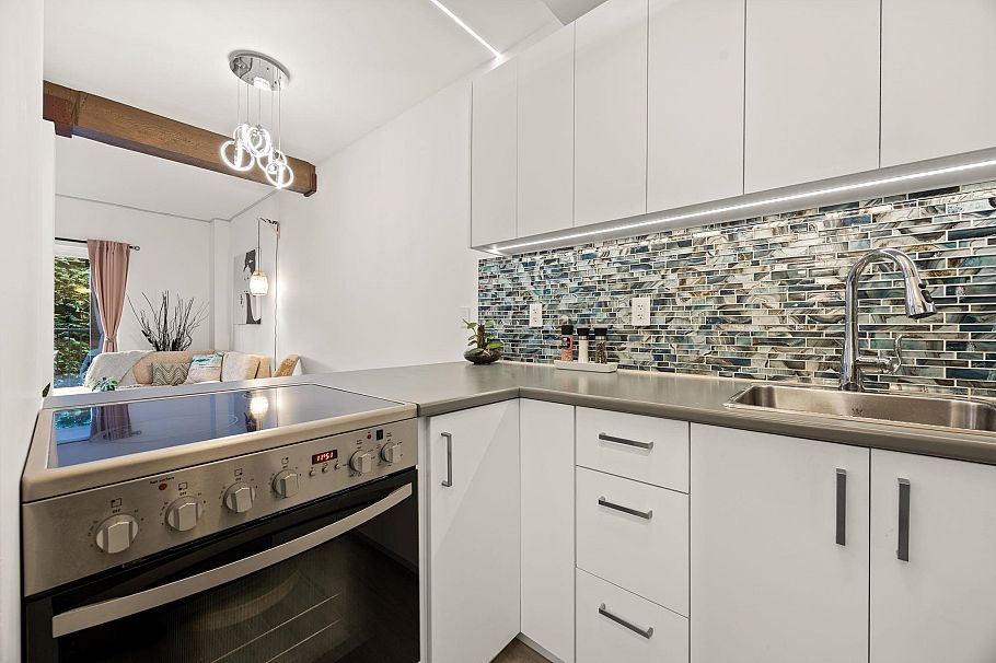 207 1655 Nelson Street Vancouver, BC - 7
