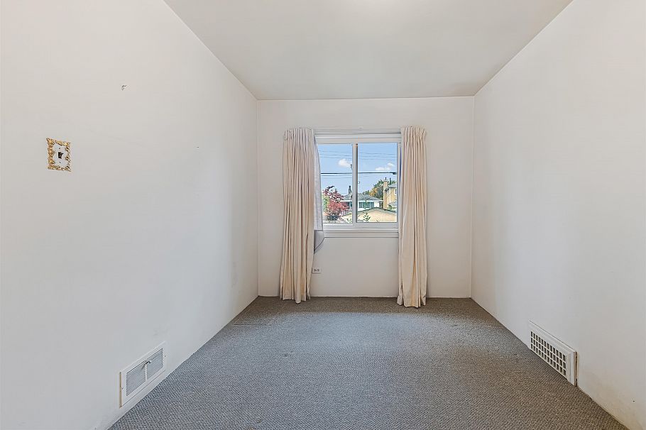 3039 W 20th Avenue Vancouver, BC - 21